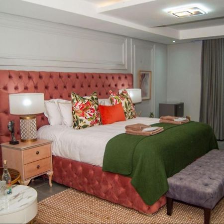 The Lux Hotel And Resorts Louis Trichardt Exterior photo