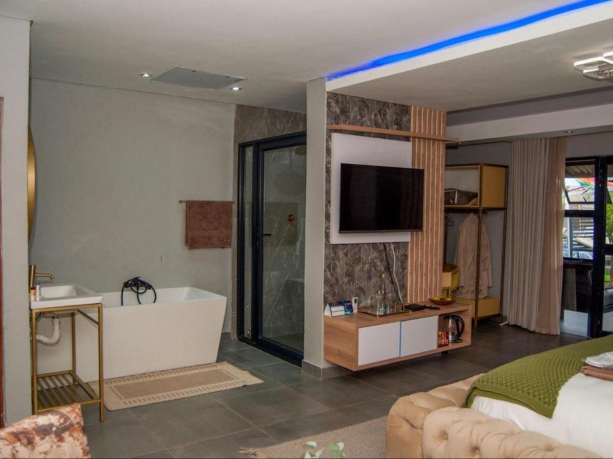 The Lux Hotel And Resorts Louis Trichardt Exterior photo