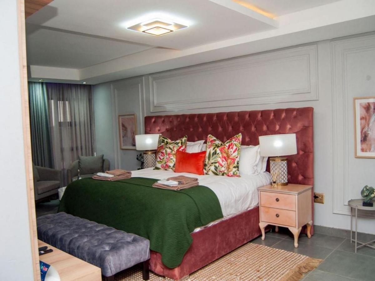 The Lux Hotel And Resorts Louis Trichardt Exterior photo